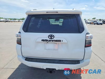 Zdjęcie 6 z 13 samochodu: 2023 TOYOTA 4RUNNER SR5 VIN:JTEEU5JR7P5292341 - miniatura