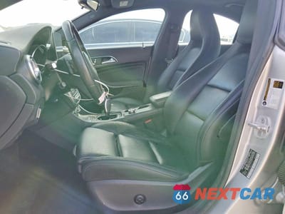 Zdjęcie 7 z 12 samochodu: 2018 MERCEDES-BENZ CLA 250 VIN:WDDSJ4EB1JN566718 - miniatura