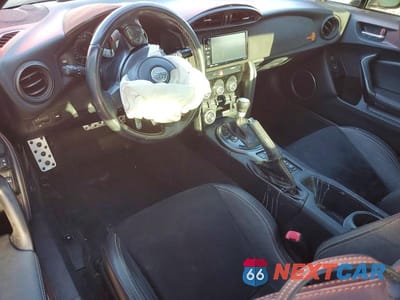 Zdjęcie 8 z 13 samochodu: 2017 TOYOTA 86 860 SPECIAL EDITION VIN:JF1ZNAA19H8707798 - miniatura
