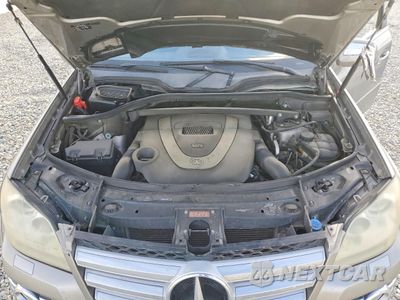 Zdjęcie 12 z 13 samochodu: 2009 MERCEDES-BENZ GL 550 4MATIC VIN:4JGBF86E29A461308 - miniatura