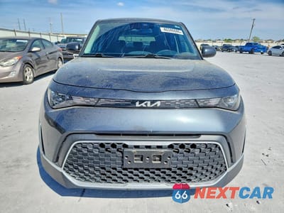 Piąte zdjęcie samochodu w środku: 2023 KIA SOUL S VIN:KNDJ23AU2P7204138 - miniatura