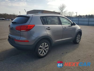 Trzecie zdjęcie samochodu z tyłu: 2016 KIA SPORTAGE LX VIN:KNDPB3AC6G7874583 - miniatura