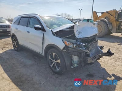 Czwarte zdjęcie samochodu z boku: 2016 KIA SORENTO EX V6 VIN:5XYPHDA53GG102244 - miniatura