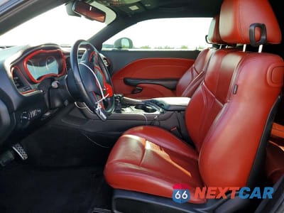 Zdjęcie 7 z 13 samochodu: 2018 DODGE CHALLENGER SXT VIN:2C3CDZAGXJH288371 - miniatura