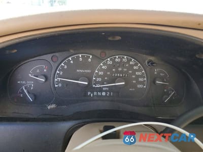 Zdjęcie 9 z 13 samochodu: 2000 FORD EXPLORER EDDIE BAUER VIN:1FMZU74E1YZB74155 - miniatura