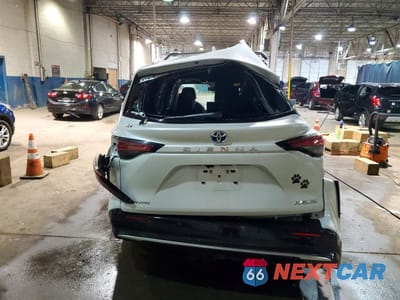 Zdjęcie 6 z 13 samochodu: 2025 TOYOTA SIENNA PLATINUM 7-PASSENGER VIN:5TDESKFC3SS201341 - miniatura