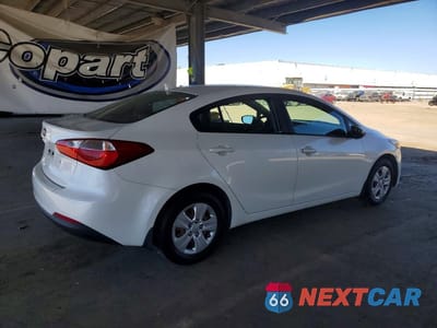 Trzecie zdjęcie samochodu z tyłu: 2014 KIA FORTE LX VIN:KNAFK4A60E5075951 - miniatura