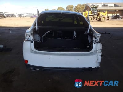 Zdjęcie 6 z 11 samochodu: 2018 LEXUS IS 350 BASE VIN:JTHBZ1D24J5032534 - miniatura