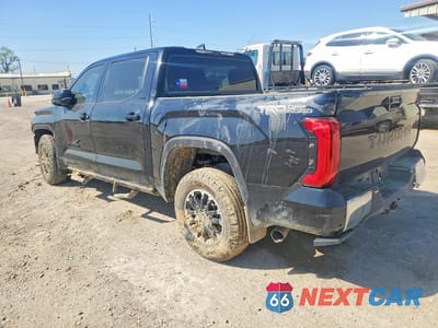 Drugie zdjęcie samochodu z przodu: 2024 TOYOTA TUNDRA SR5 VIN:5TFLA5AB7RX040135 - miniatura