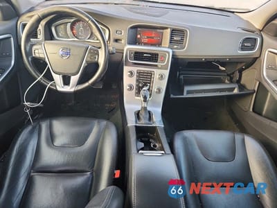 Zdjęcie 8 z 11 samochodu: 2018 VOLVO S60 PREMIER VIN:LYV402HK8JB179024 - miniatura