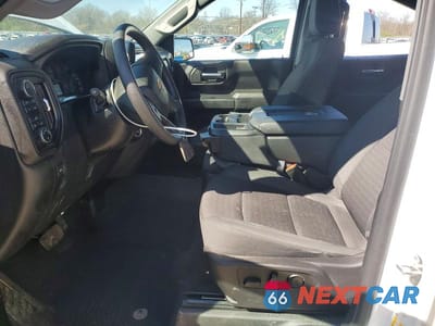 Zdjęcie 7 z 12 samochodu: 2024 CHEVROLET SILVERADO K1500 CUSTOM VIN:1GCPDBEK7RZ203565 - miniatura
