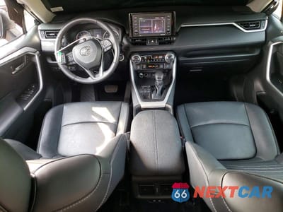 Zdjęcie 8 z 14 samochodu: 2021 TOYOTA RAV4 XLE PREMIUM VIN:2T3A1RFV9MC171714 - miniatura