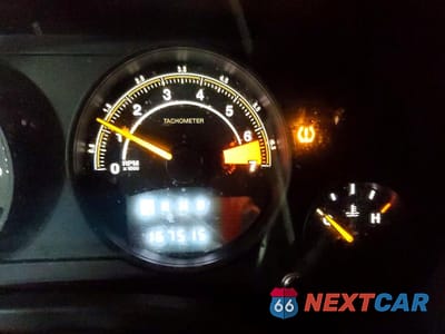 Zdjęcie 9 z 13 samochodu: 2017 JEEP PATRIOT LATITUDE VIN:1C4NJRFB8HD206011 - miniatura