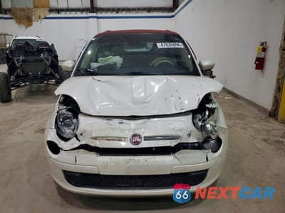 Piąte zdjęcie samochodu w środku: 2015 FIAT 500 POP VIN:3C3CFFDR8FT653330 - miniatura