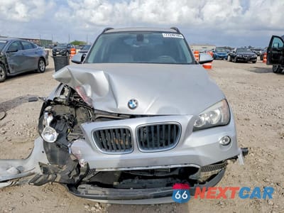 Piąte zdjęcie samochodu w środku: 2014 BMW X1 SDRIVE28I VIN:WBAVM1C58EVW49415 - miniatura