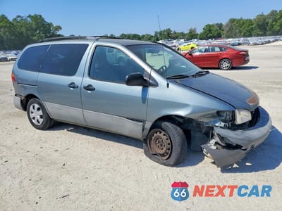 Czwarte zdjęcie samochodu z boku: 2000 TOYOTA SIENNA LE VIN:4T3ZF13C1YU276681 - miniatura