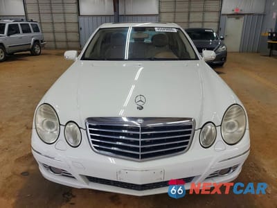 Piąte zdjęcie samochodu w środku: 2008 MERCEDES-BENZ E 350 4MATIC VIN:WDBUF87X98B298290 - miniatura