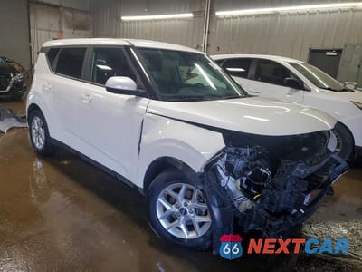 Czwarte zdjęcie samochodu z boku: 2023 KIA SOUL LX VIN:KNDJ23AU8P7859145 - miniatura