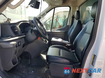 Piąte zdjęcie samochodu w środku: 2022 FORD TRANSIT DELIVERY TRUCK VIN:1FDBW5Z89NKA01703 - miniatura
