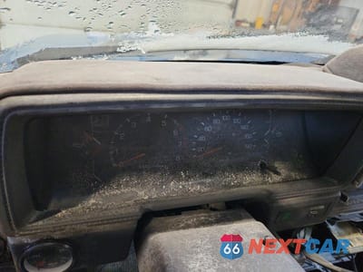 Zdjęcie 9 z 11 samochodu: 1988 TOYOTA 4RUNNER SR5 V6 VIN:JT3VN66W5J0006159 - miniatura