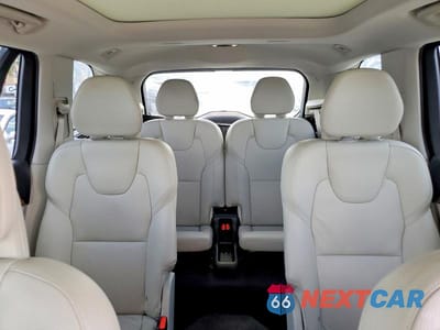 Zdjęcie 10 z 12 samochodu: 2022 VOLVO XC90 T6 MOMENTUM VIN:YV4A221K8N1817919 - miniatura