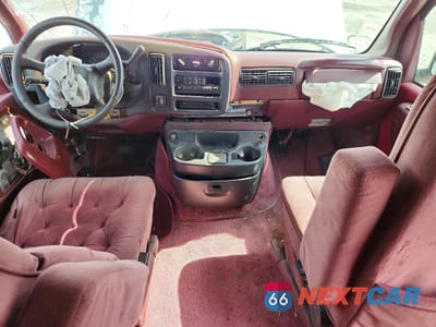 Zdjęcie 8 z 13 samochodu: 1998 CHEVROLET EXPRESS G1500 VIN:1GBFG15R7W1069410 - miniatura