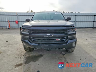 Piąte zdjęcie samochodu w środku: 2018 CHEVROLET SILVERADO K1500 LTZ VIN:3GCUKSECXJG359749 - miniatura
