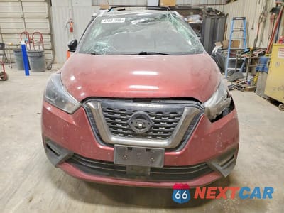 Piąte zdjęcie samochodu w środku: 2020 NISSAN KICKS SR VIN:3N1CP5DV5LL517462 - miniatura