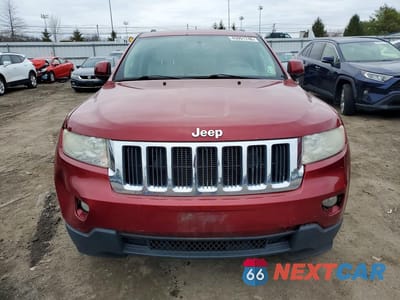 Piąte zdjęcie samochodu w środku: 2013 JEEP GRAND CHEROKEE LAREDO VIN:1C4RJFAG1DC600064 - miniatura