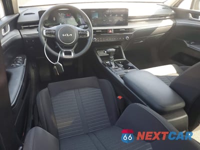 Zdjęcie 8 z 12 samochodu: 2025 KIA K5 LXS VIN:KNAG24J75S5357933 - miniatura