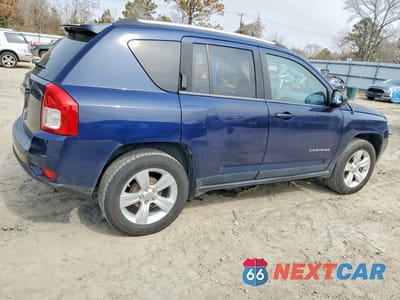 Trzecie zdjęcie samochodu z tyłu: 2012 JEEP COMPASS LATITUDE VIN:1C4NJCEB5CD602484 - miniatura