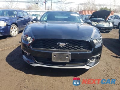 Piąte zdjęcie samochodu w środku: 2017 FORD MUSTANG VIN:1FATP8EM7H5288980 - miniatura