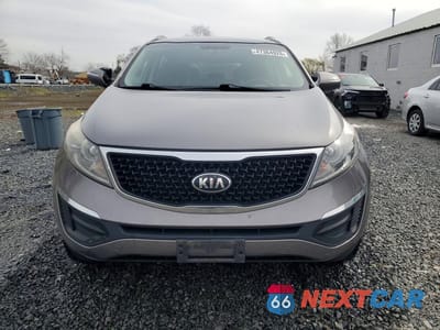 Piąte zdjęcie samochodu w środku: 2014 KIA SPORTAGE LX VIN:KNDPBCAC0E7587219 - miniatura