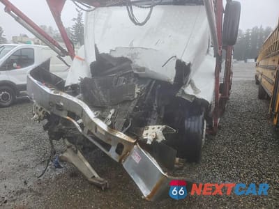 Zdjęcie 9 z 10 samochodu: 2000 VOLVO VN VIN:4V5ND5RH9YN240226 - miniatura