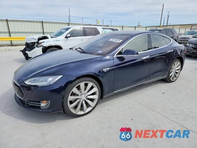 2015 TESLA MODEL S 85 5YJSA1H16FFP73798 - główne zdjęcie licytacji z USA - miniatura