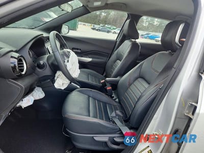 Zdjęcie 7 z 13 samochodu: 2020 NISSAN KICKS SR VIN:3N1CP5DV1LL526031 - miniatura