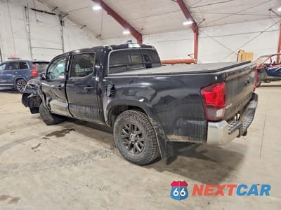 Drugie zdjęcie samochodu z przodu: 2022 TOYOTA TACOMA SR5 V6 VIN:3TYCZ5AN6NT089558 - miniatura