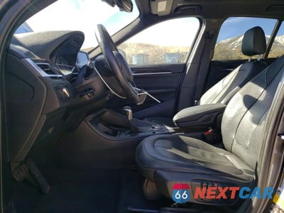 Zdjęcie 7 z 13 samochodu: 2017 BMW X1 XDRIVE28I VIN:WBXHT3Z39H4A56814 - miniatura