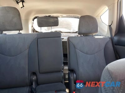 Zdjęcie 10 z 13 samochodu: 2014 TOYOTA PRIUS V THREE VIN:JTDZN3EU5EJ001619 - miniatura