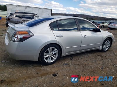 Trzecie zdjęcie samochodu z tyłu: 2011 NISSAN ALTIMA 3.5 SR VIN:1N4BL2AP7BN418543 - miniatura