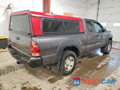 Trzecie zdjęcie samochodu z tyłu: 2014 TOYOTA TACOMA BASE VIN:5TFUX4EN0EX027996 - miniatura