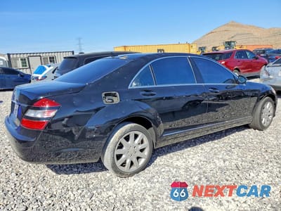 Trzecie zdjęcie samochodu z tyłu: 2008 MERCEDES-BENZ S 550 VIN:WDDNG71X48A188491 - miniatura