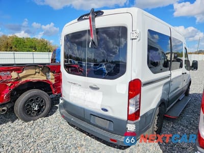 Trzecie zdjęcie samochodu z tyłu: 2018 FORD TRANSIT T-150 VIN:1FTYE1CM1JKA59699 - miniatura