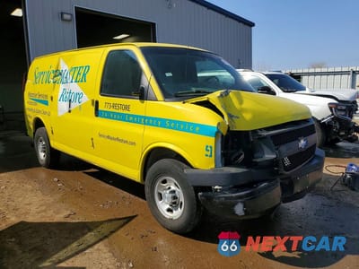Czwarte zdjęcie samochodu z boku: 2015 CHEVROLET EXPRESS G2500 VIN:1GCWGFCF7F1235863 - miniatura