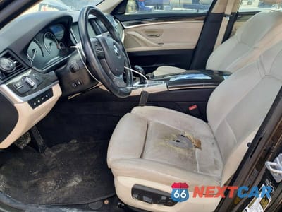 Zdjęcie 7 z 12 samochodu: 2014 BMW 550 I VIN:WBAKN9C57ED000581 - miniatura