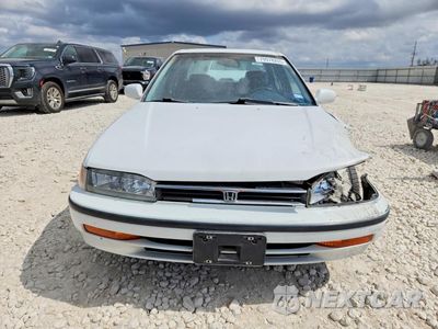 Piąte zdjęcie samochodu w środku: 1992 HONDA ACCORD LX VIN:1HGCB7655NA027085 - miniatura