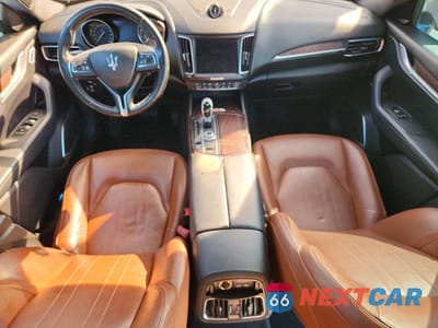 Zdjęcie 8 z 13 samochodu: 2018 MASERATI LEVANTE VIN:ZN661XUAXJX278981 - miniatura