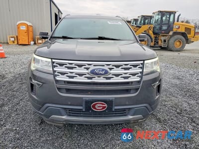 Piąte zdjęcie samochodu w środku: 2018 FORD EXPLORER XLT VIN:1FM5K7D83JGC49535 - miniatura