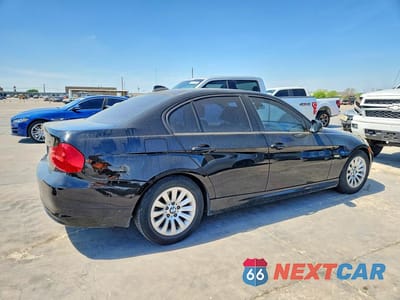 Trzecie zdjęcie samochodu z tyłu: 2009 BMW 328 I VIN:WBAPH77569NL83599 - miniatura