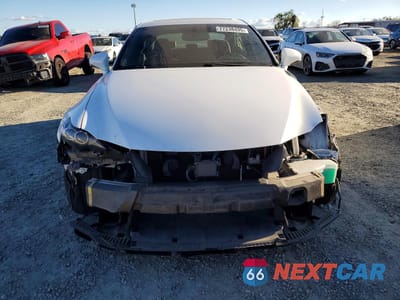 Piąte zdjęcie samochodu w środku: 2016 LEXUS IS 350 BASE VIN:JTHBE1D26G5024732 - miniatura